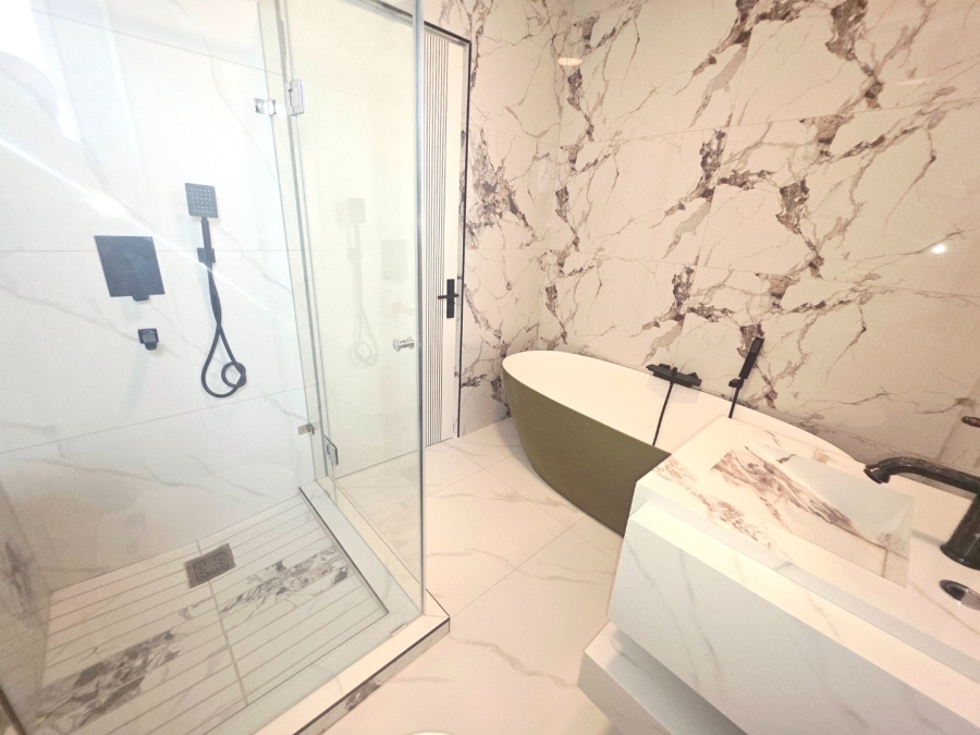 4 Bedroom Property for Sale in Sandown Western Cape